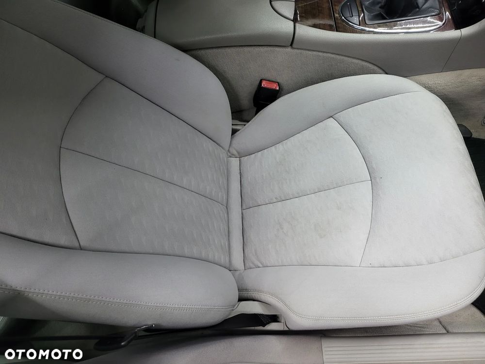 Mercedes-Benz Klasa E 200 Kompressor Classic Sport Edition - 7