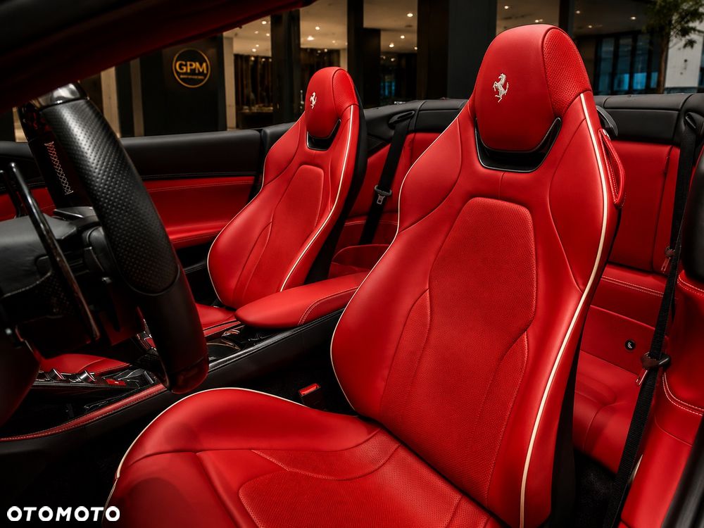 Ferrari Portofino M - 11