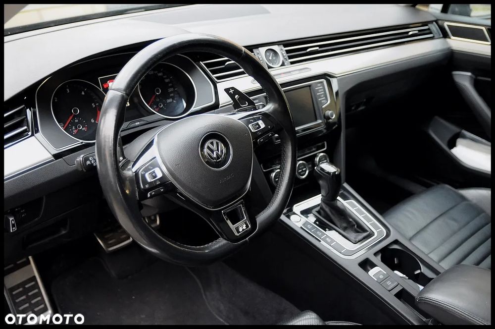 Volkswagen Passat - 5