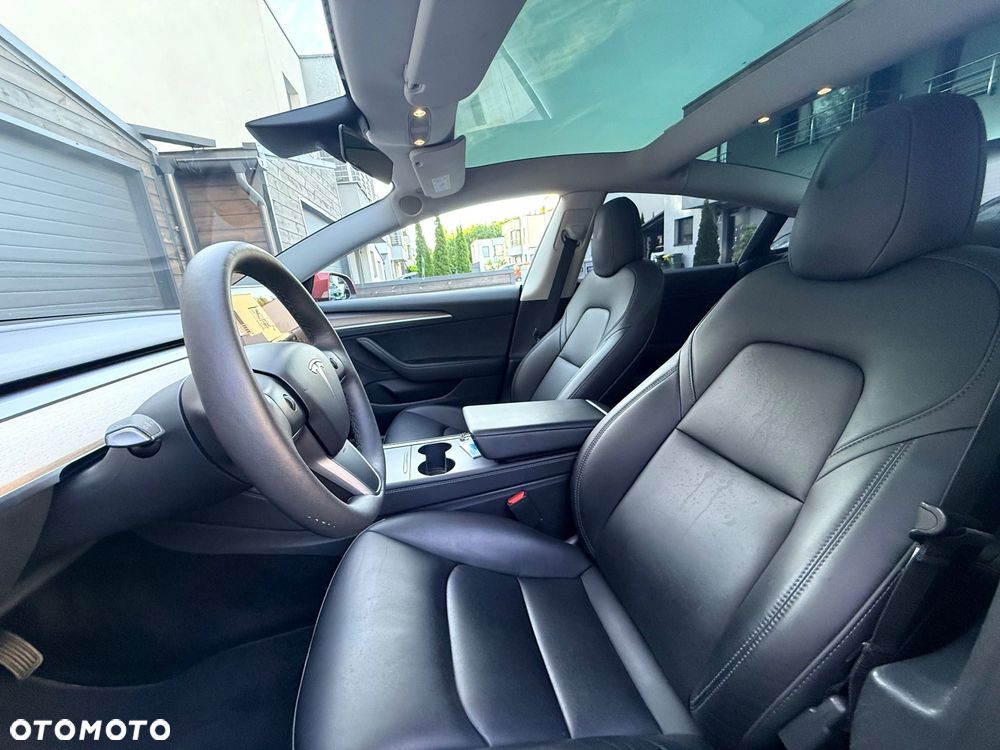 Tesla Model 3 - 18