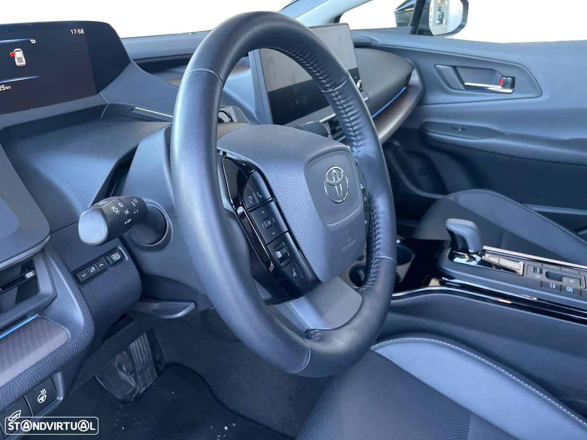 Toyota Prius - 5