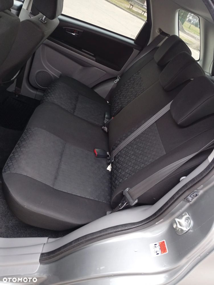 Suzuki SX4 2.0 DDiS 4x2 Style - 7