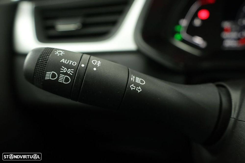 Renault Captur 1.0 TCe Techno Bi-Fuel - 17