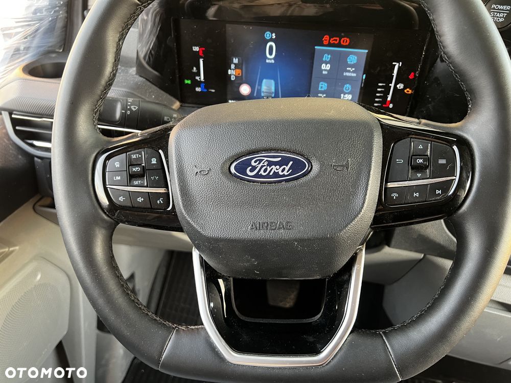 Ford Transit Custom - 32