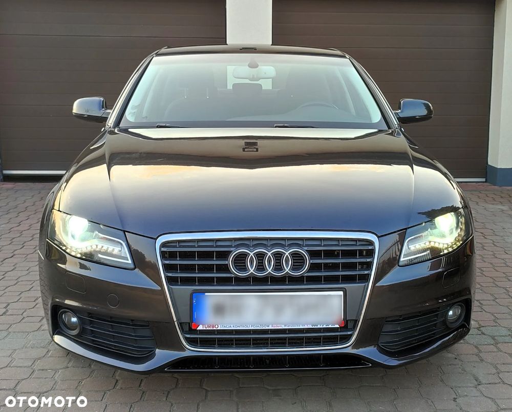Audi A4 Limousine - 3