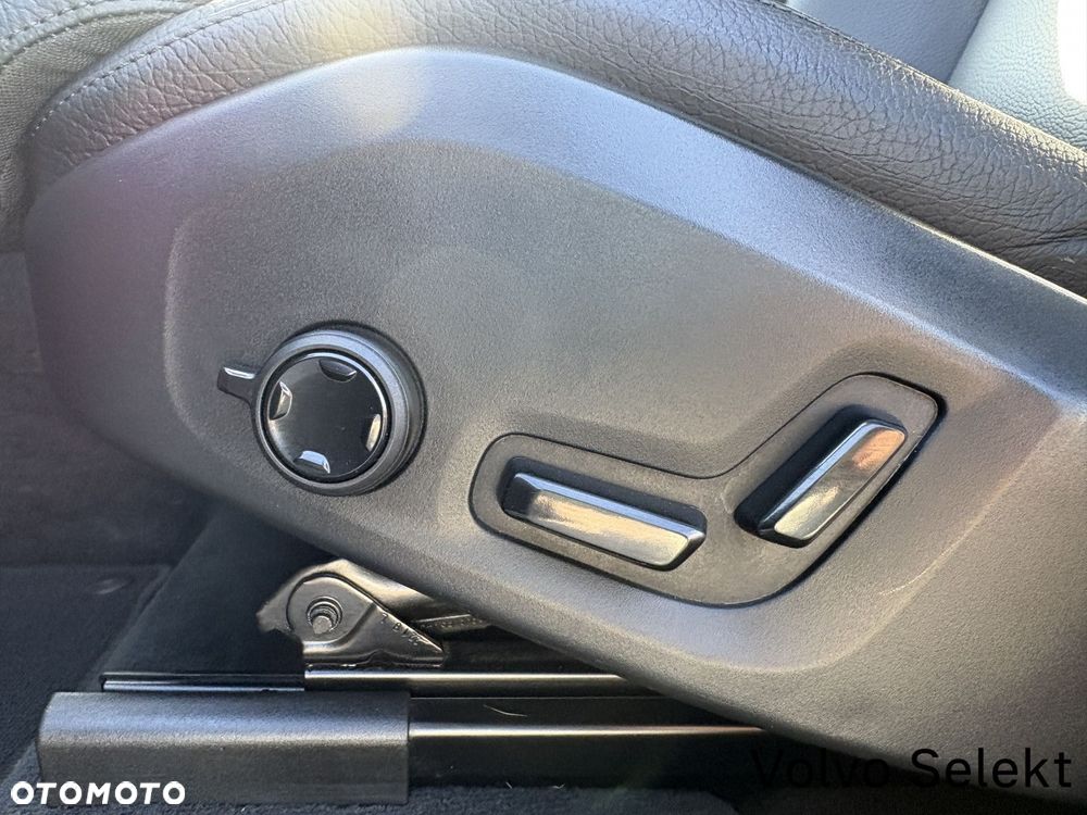 Volvo XC 60 - 12