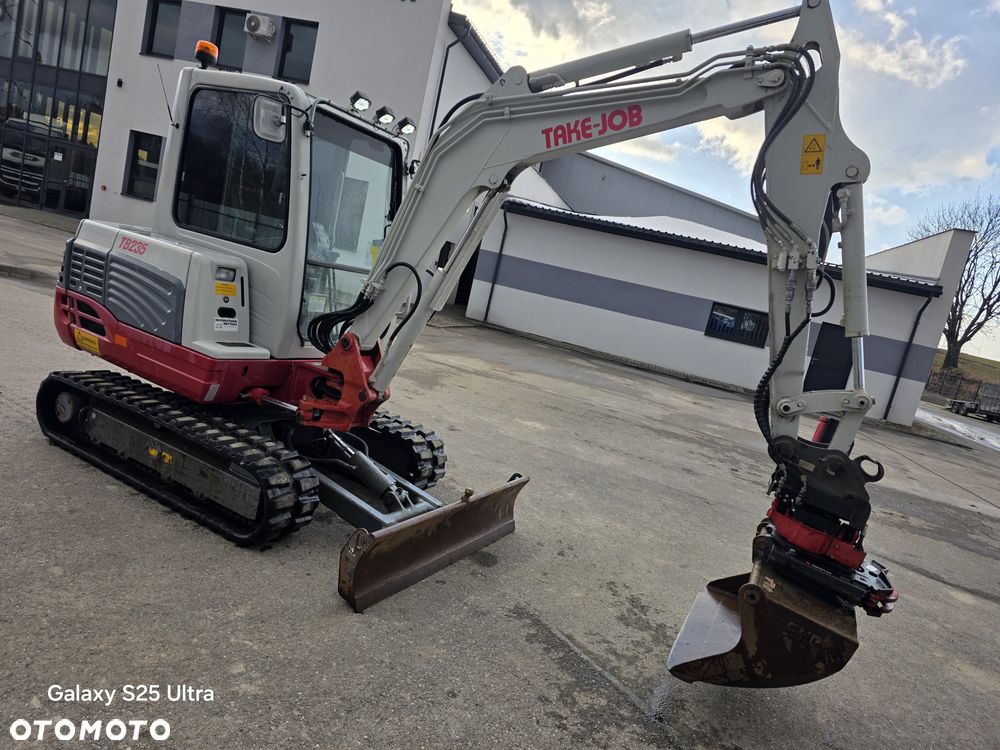 Takeuchi TB 235 - 2