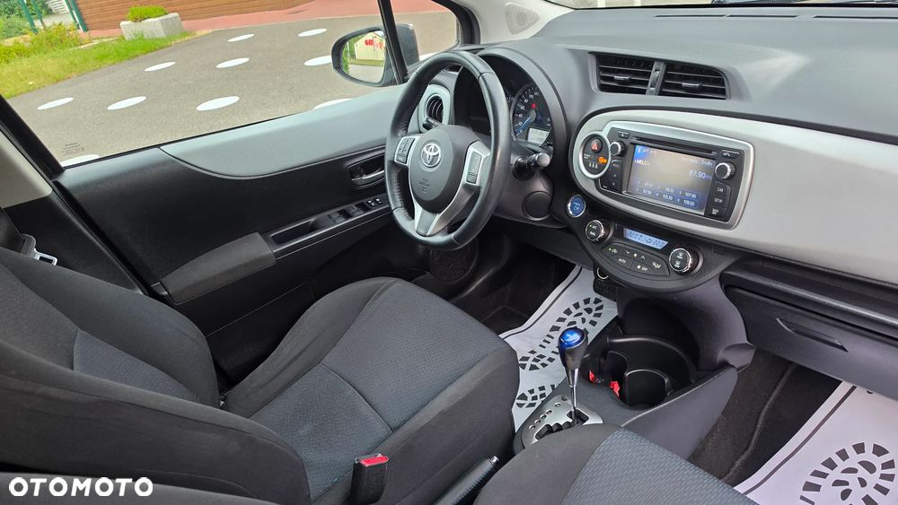 Toyota Yaris - 7