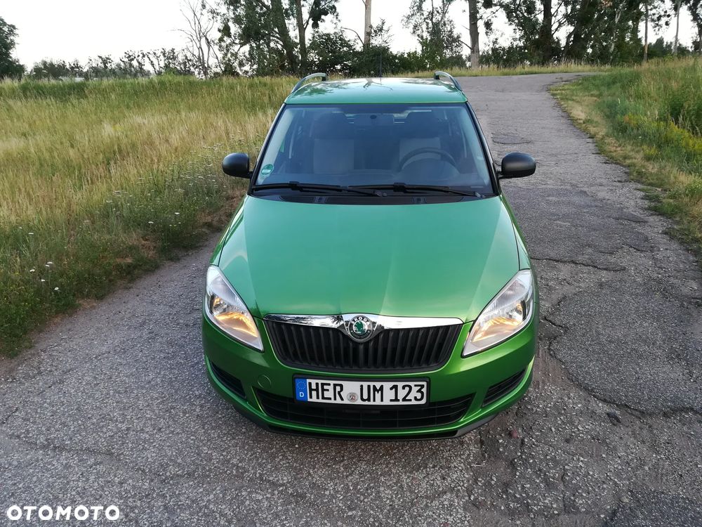 Skoda Fabia 1.4 16V Ambition Plus - 2