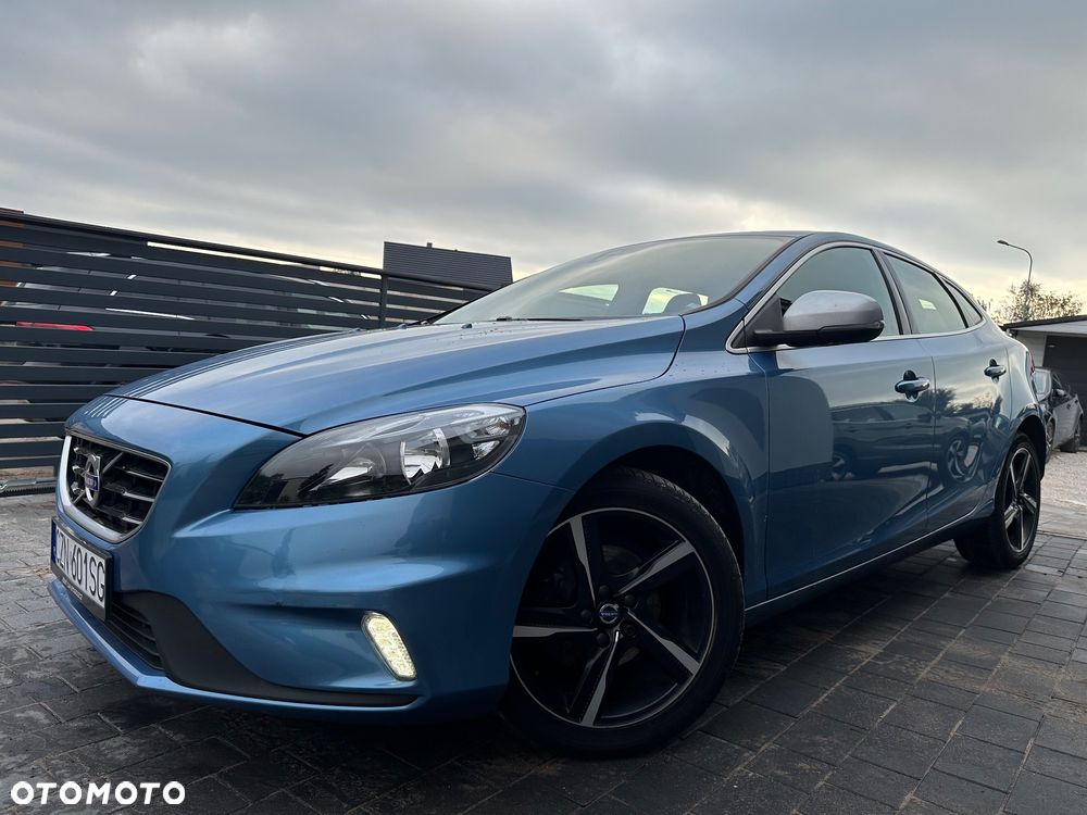 Volvo V40