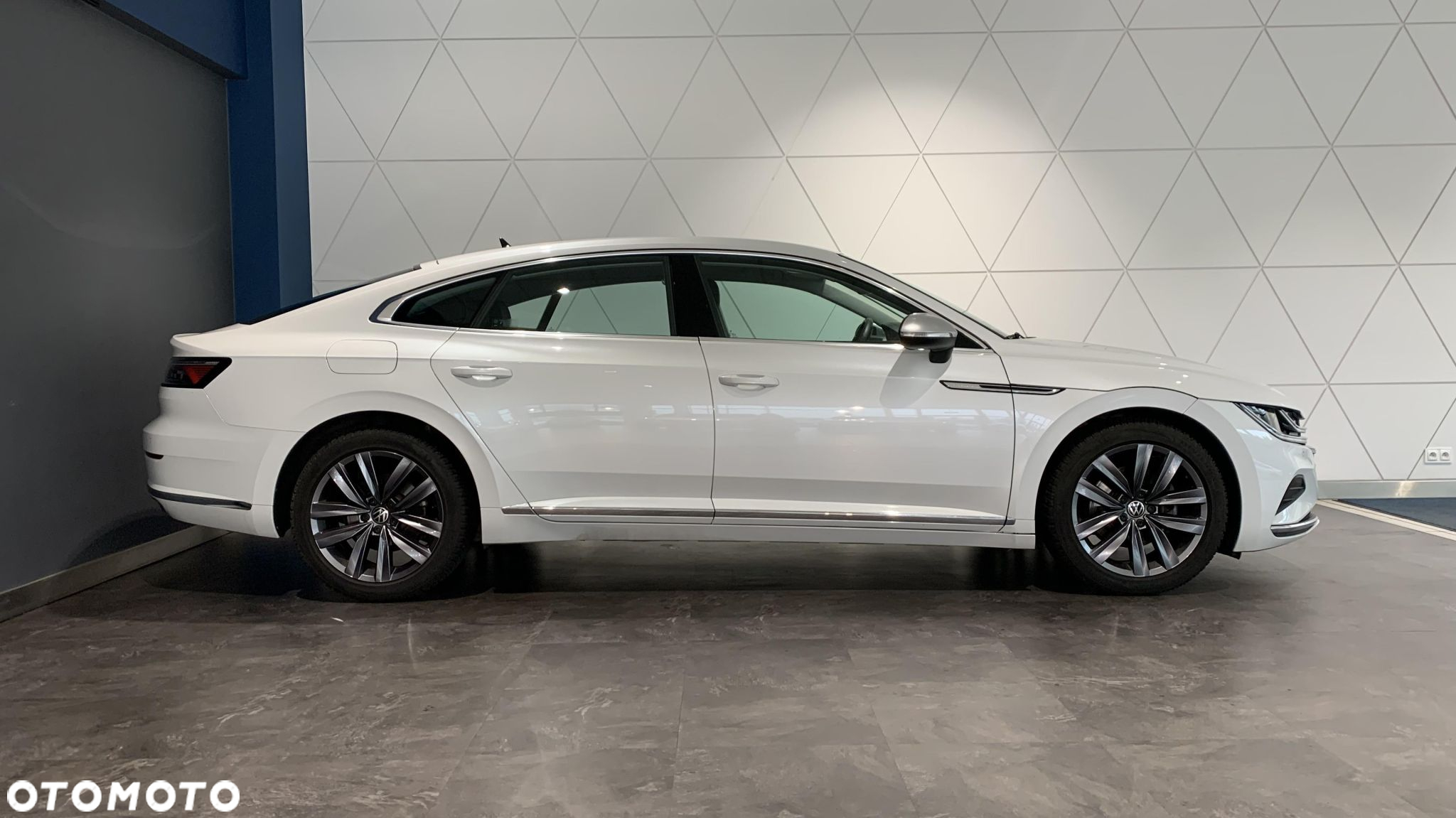 Volkswagen Arteon 2.0 TSI Elegance DSG - 6