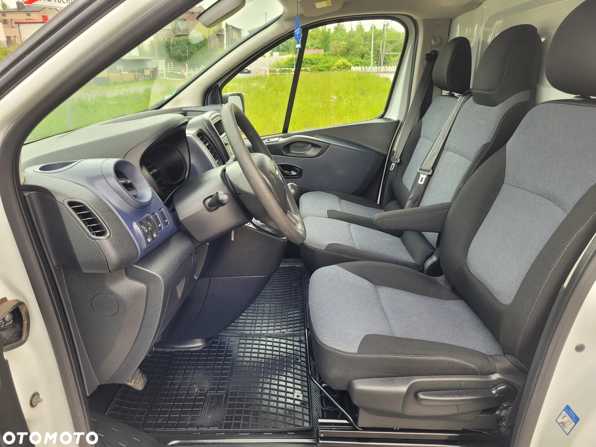Opel Vivaro long - 20