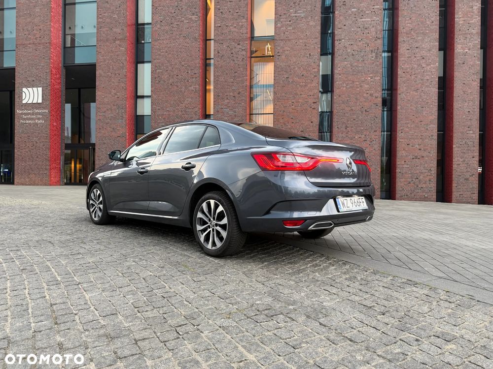 Renault Megane 1.3 TCe Intens EDC - 11