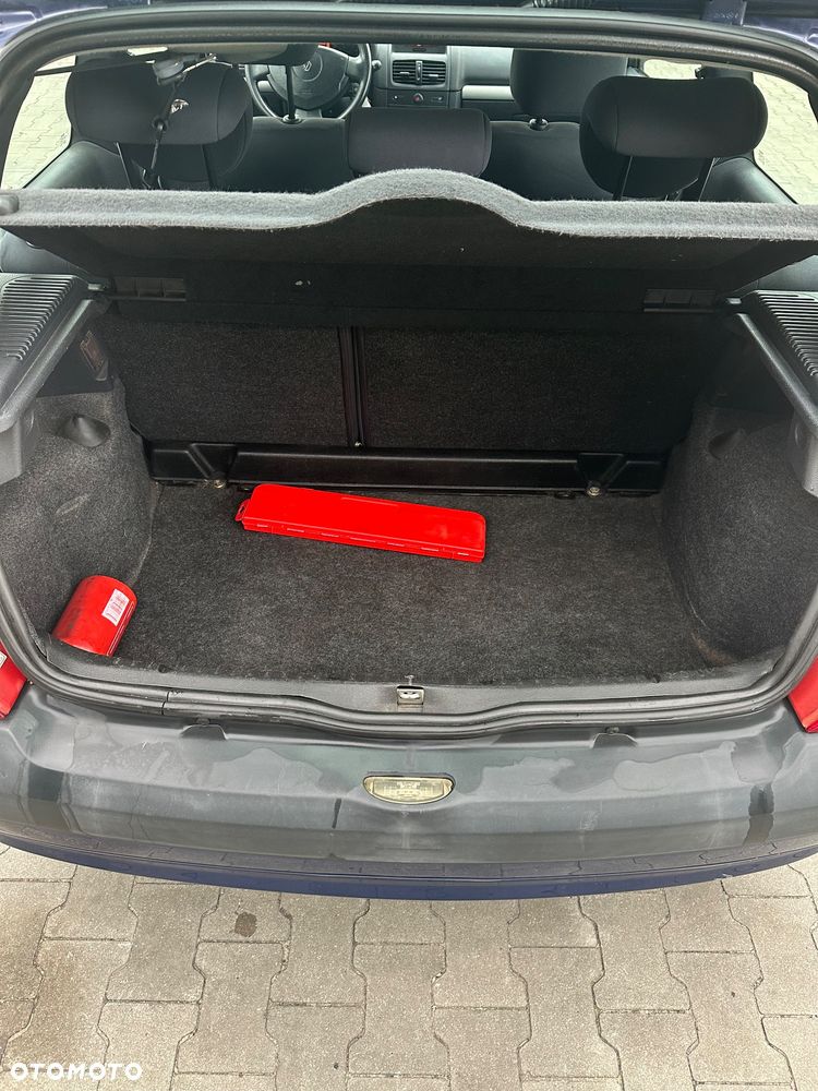 Renault Clio - 12