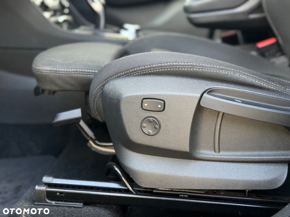 BMW Seria 2 216d GT - 22