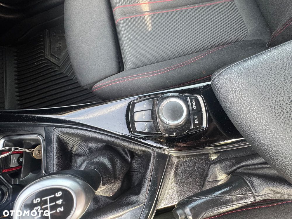 BMW Seria 1 116i - 9