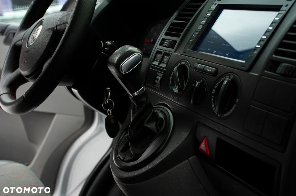 Volkswagen Transporter DSG BMT - 29