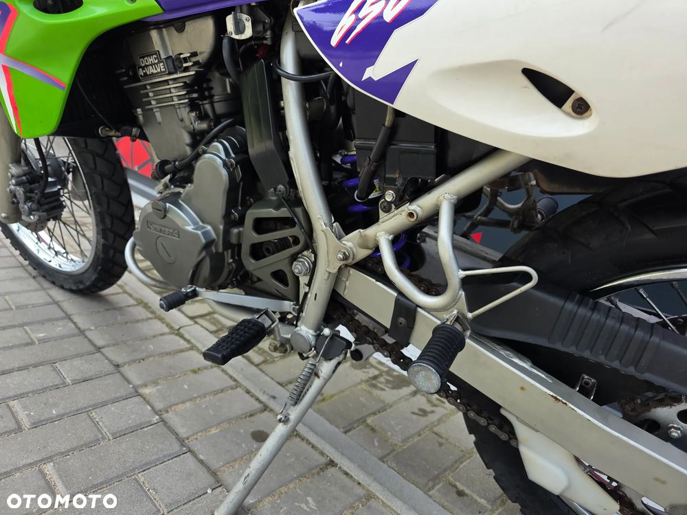 Kawasaki KLR - 11