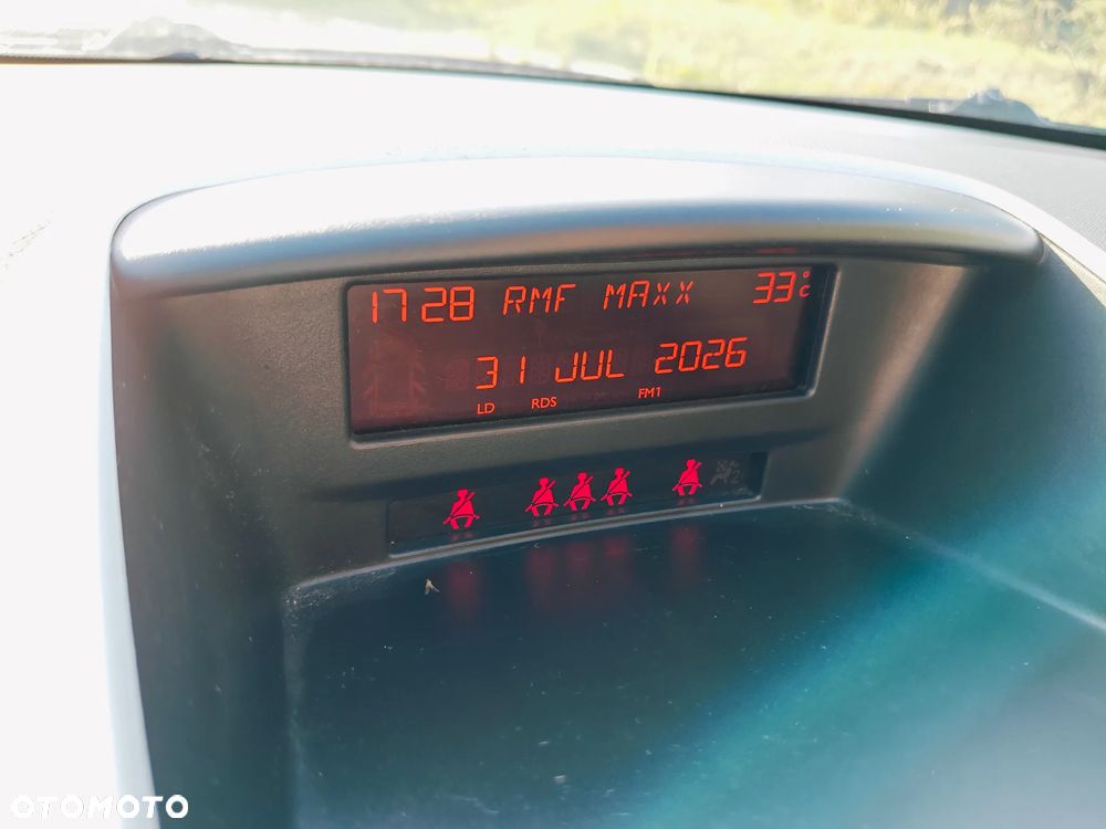 Peugeot 207 1.4 Sportium - 22