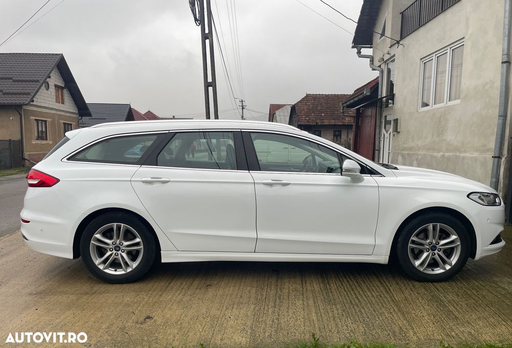 Ford Mondeo 2.0 TDCi Powershift Business - 5
