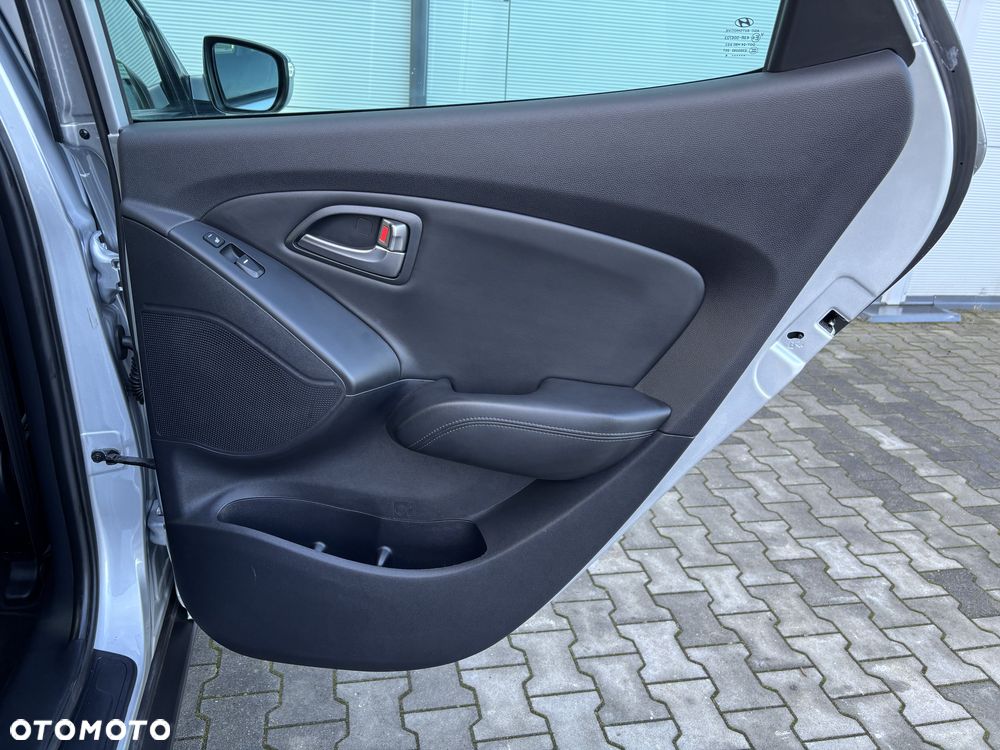 Hyundai ix35 blue 1.6 2WD Finale Silver - 33