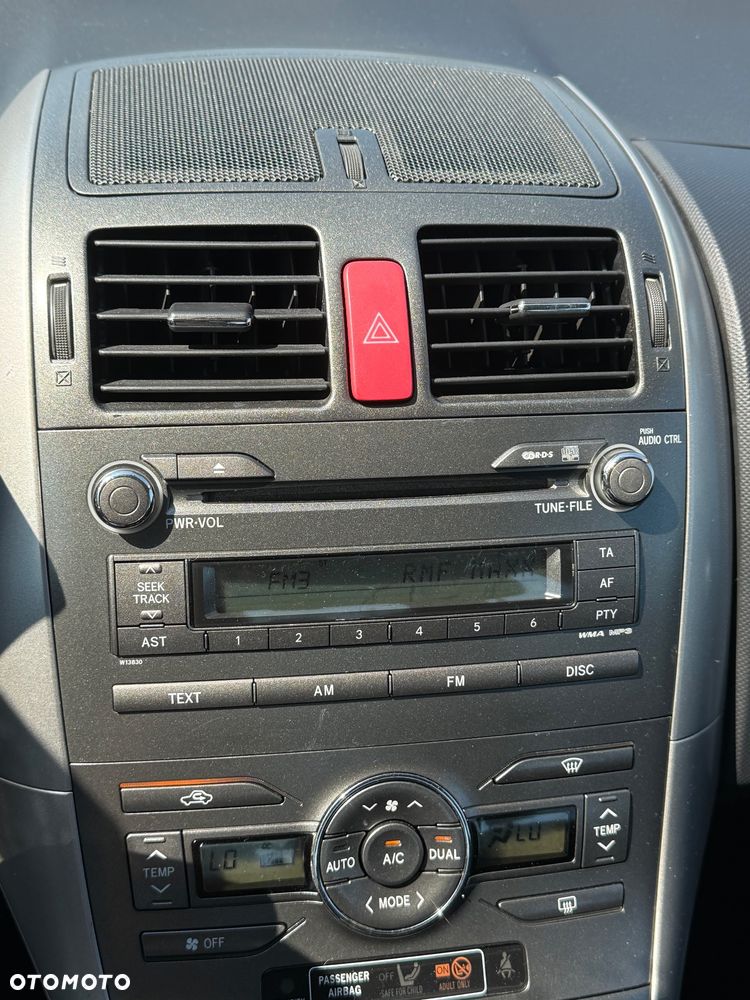 Toyota Auris 2.0 D-4D Edition - 33