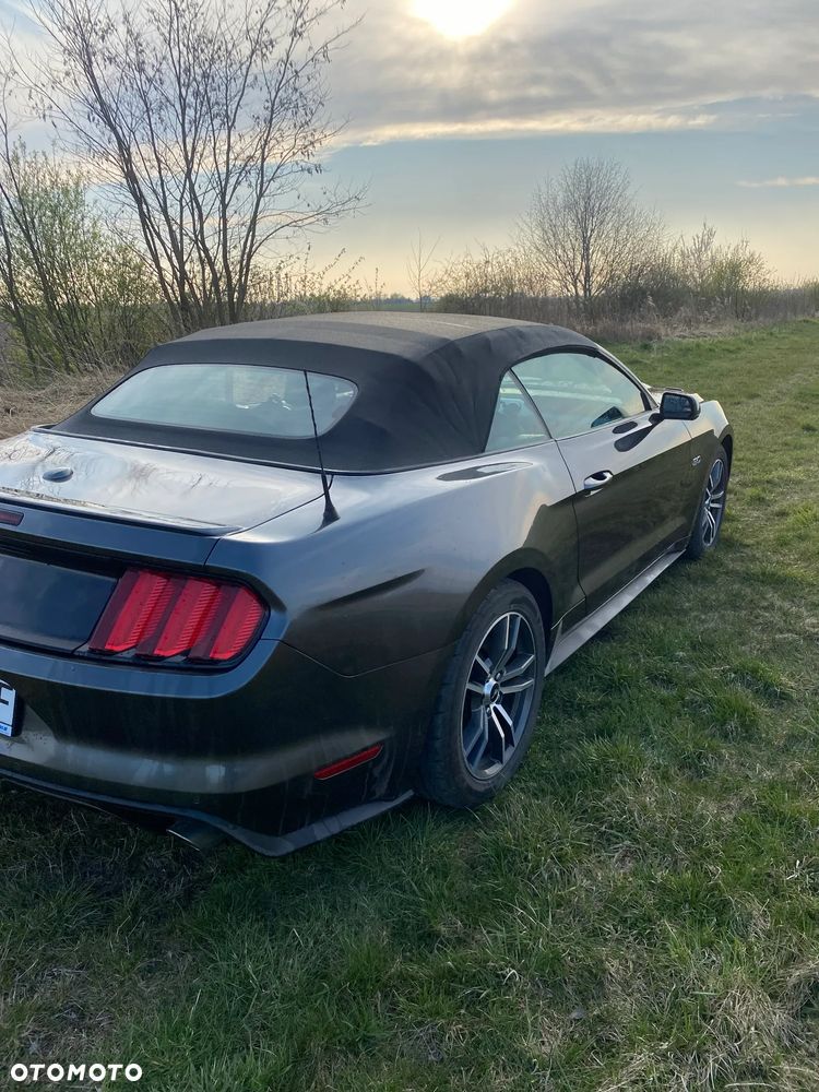 Ford Mustang 5.0 V8 GT - 4