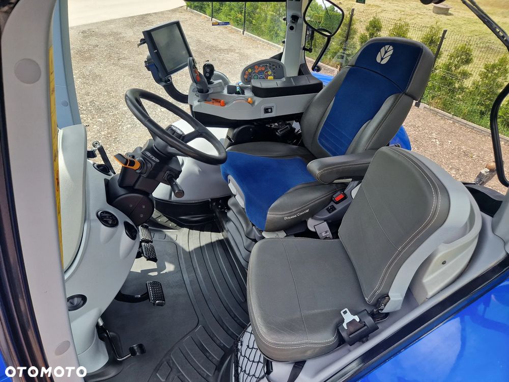 New Holland T7.245 AUTOCOMMAND PNEUMATYKA - 7