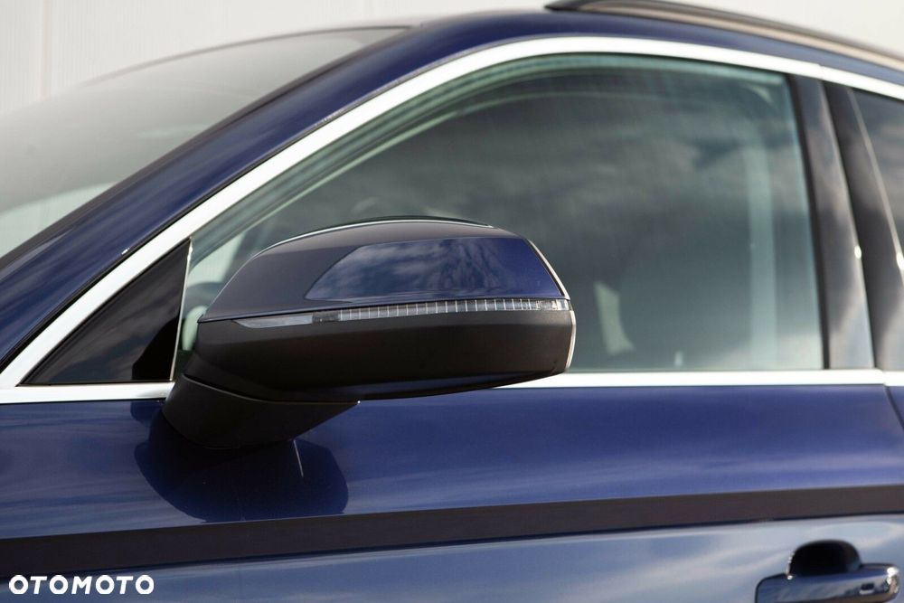 Audi Q5 Sportback - 16