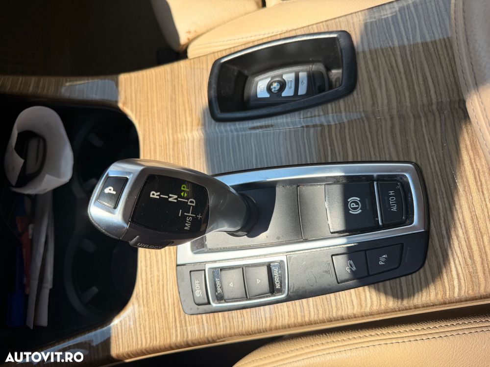 BMW X3 xDrive20d Aut. - 9