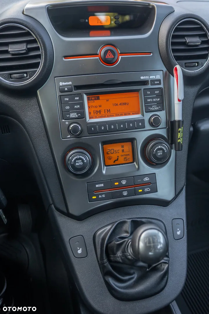 Kia Carens 1.6 CRDi Spirit - 23