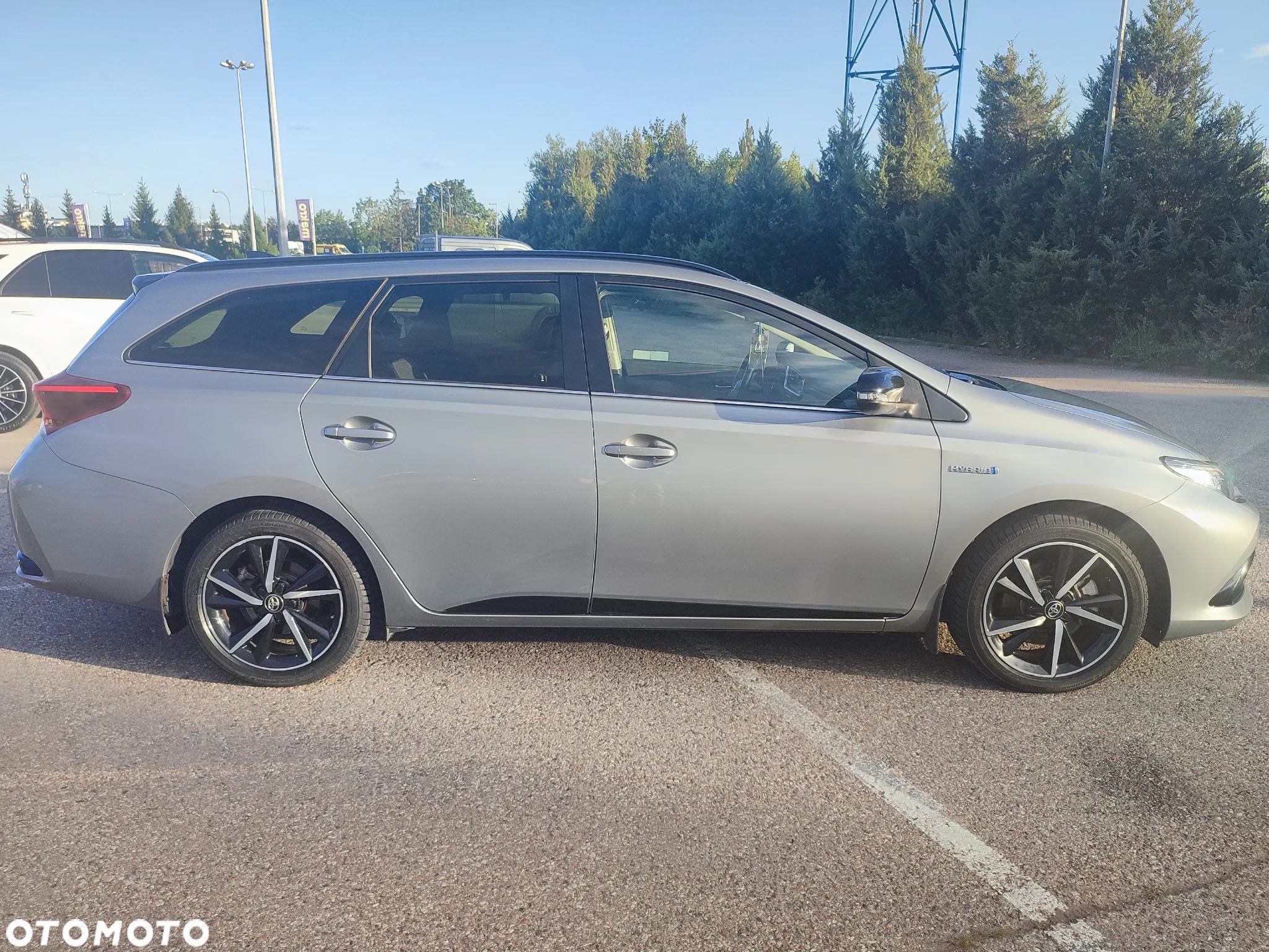 Toyota Auris Hybrid 135 Selection - 5