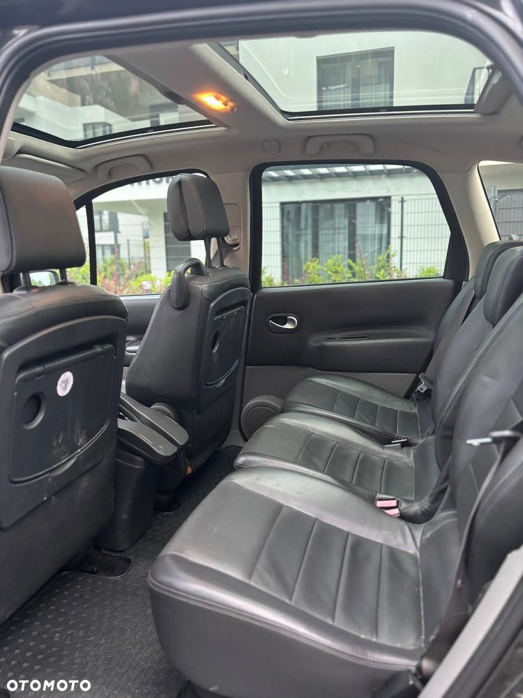 Renault Scenic 2.0 Confort Privilege - 8