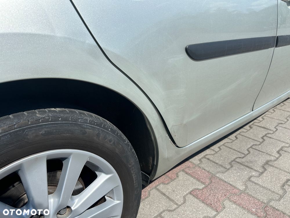 Toyota Auris 2.0 D-4D Sol - 10