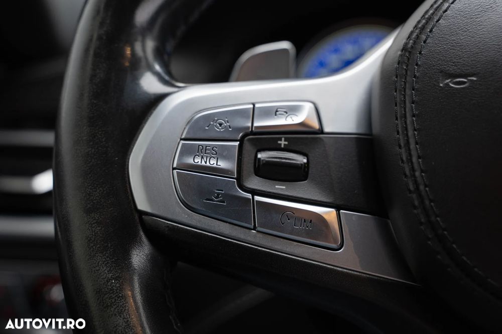 BMW Seria 7 740Ld xDrive - 19
