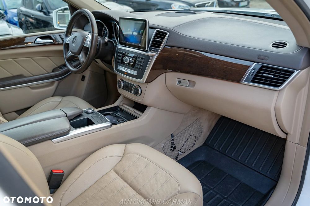 Mercedes-Benz GL - 18