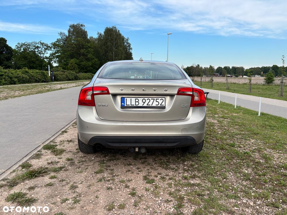 Volvo S60 D3 Geartronic Momentum - 3