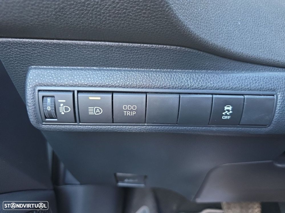 Toyota Corolla Touring Sports 1.8 Hybrid Comfort Plus - 26