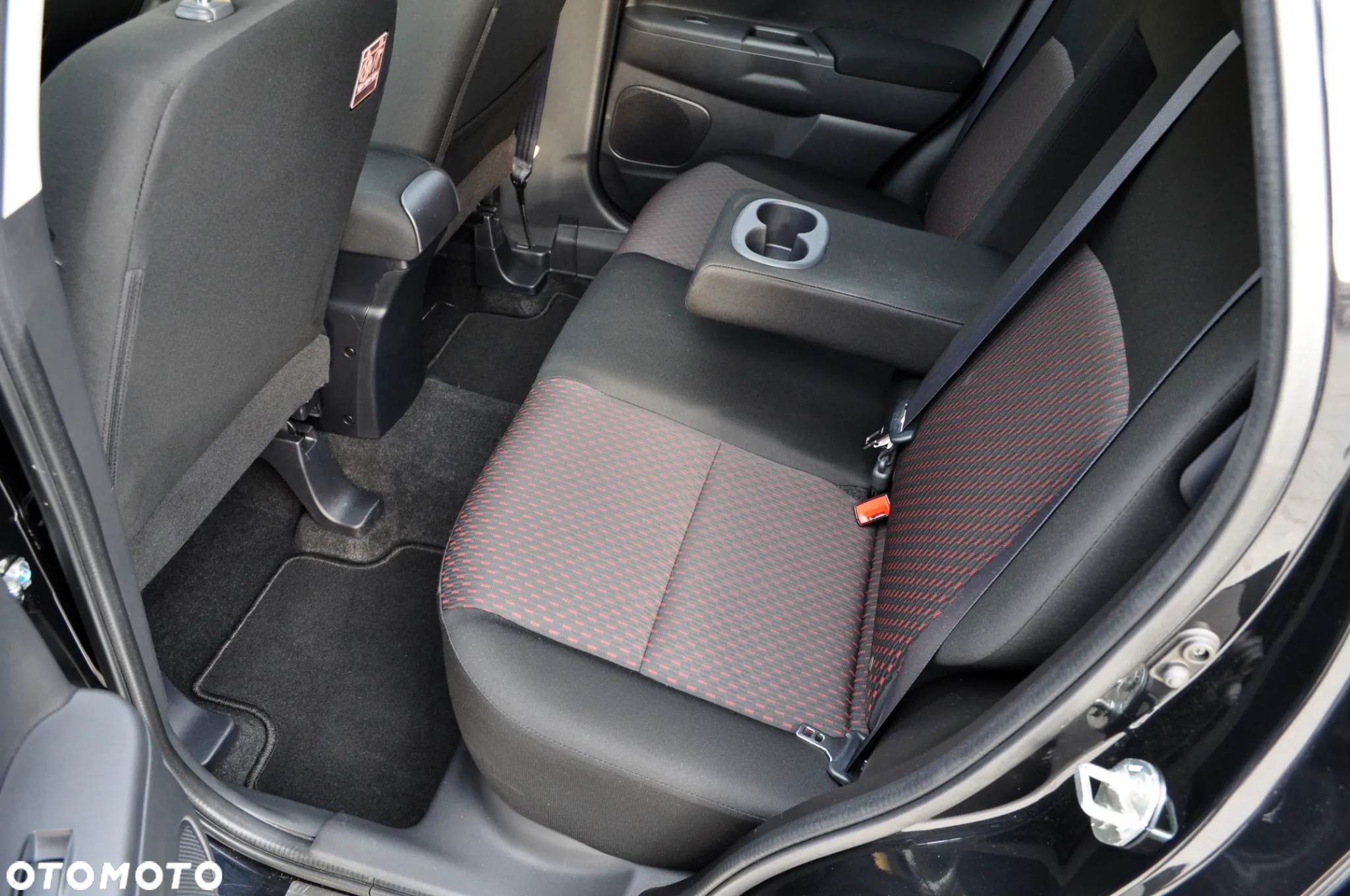 Mitsubishi ASX 1.6 Blue Sky Edition - 11