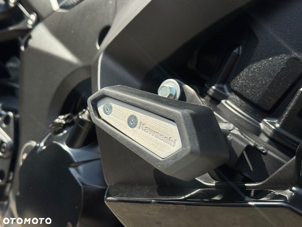 Kawasaki Ninja 1000 SX - 11