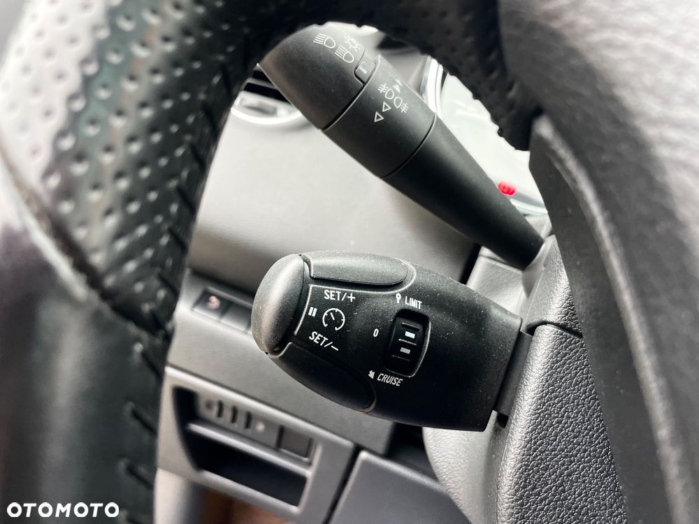 Peugeot 3008 HDi 150 Allure - 21