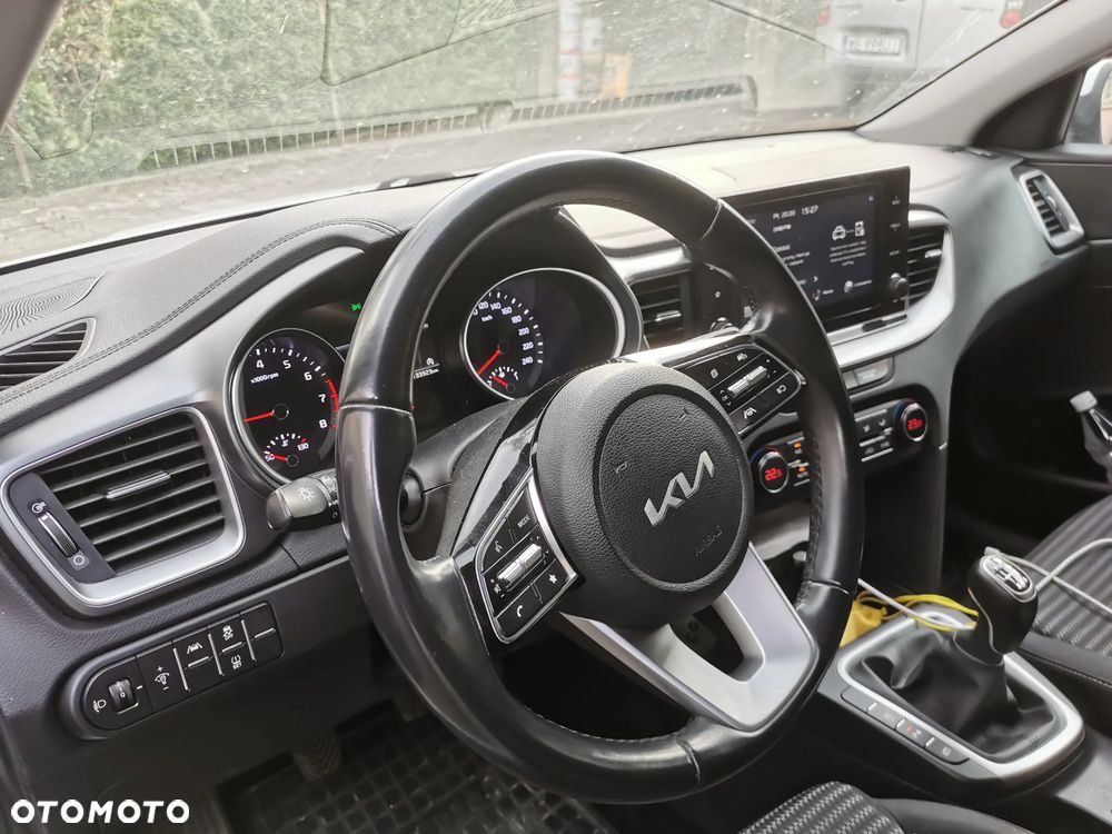 Kia Ceed 1.5 T-GDI M - 23