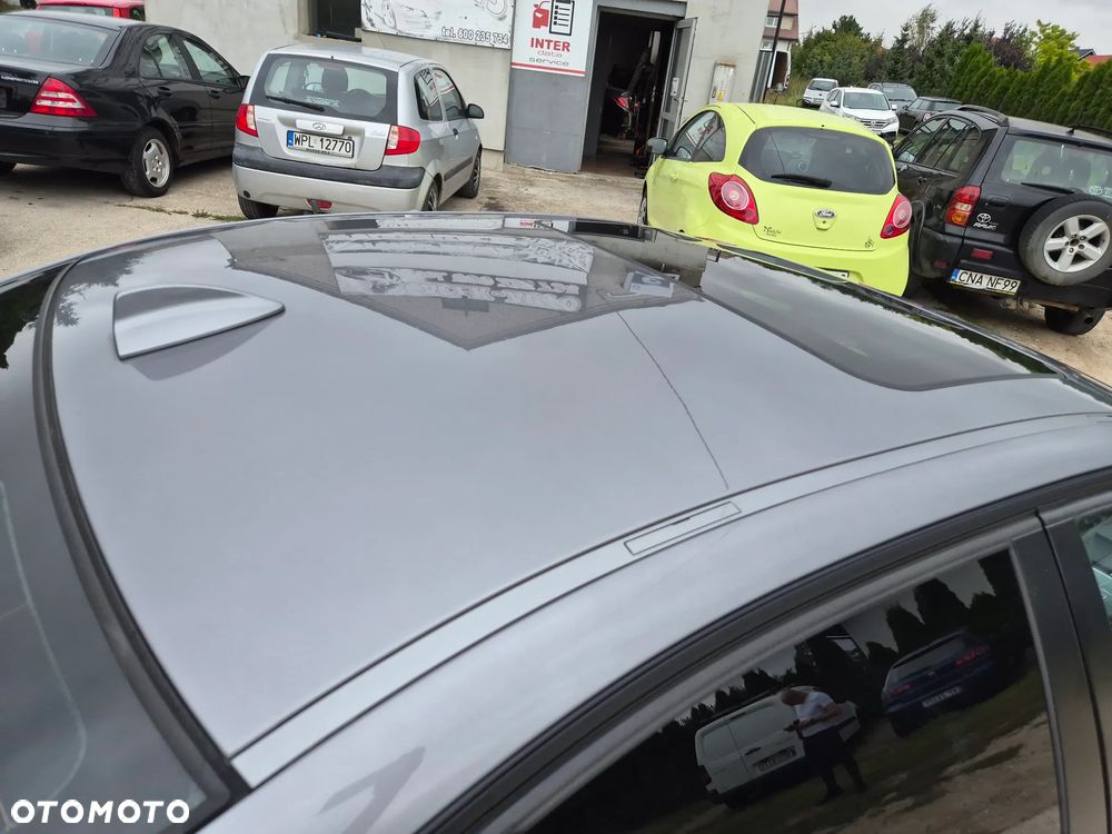 BMW Seria 3 318i Edition Exclusive - 8
