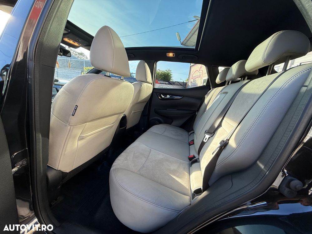 Nissan Qashqai 1.6 DCI 4 x 4 DPF Start/Stop tekna - 30