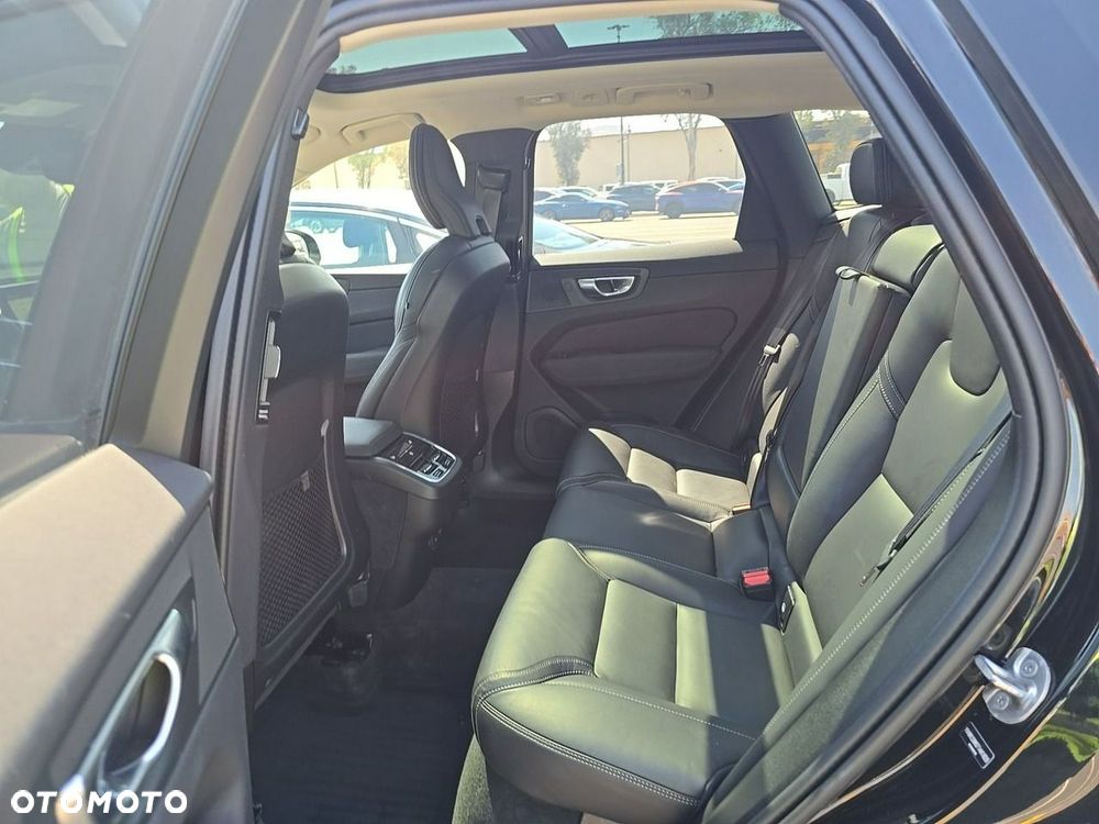 Volvo XC 60 B5 B AWD Ultra Dark - 10