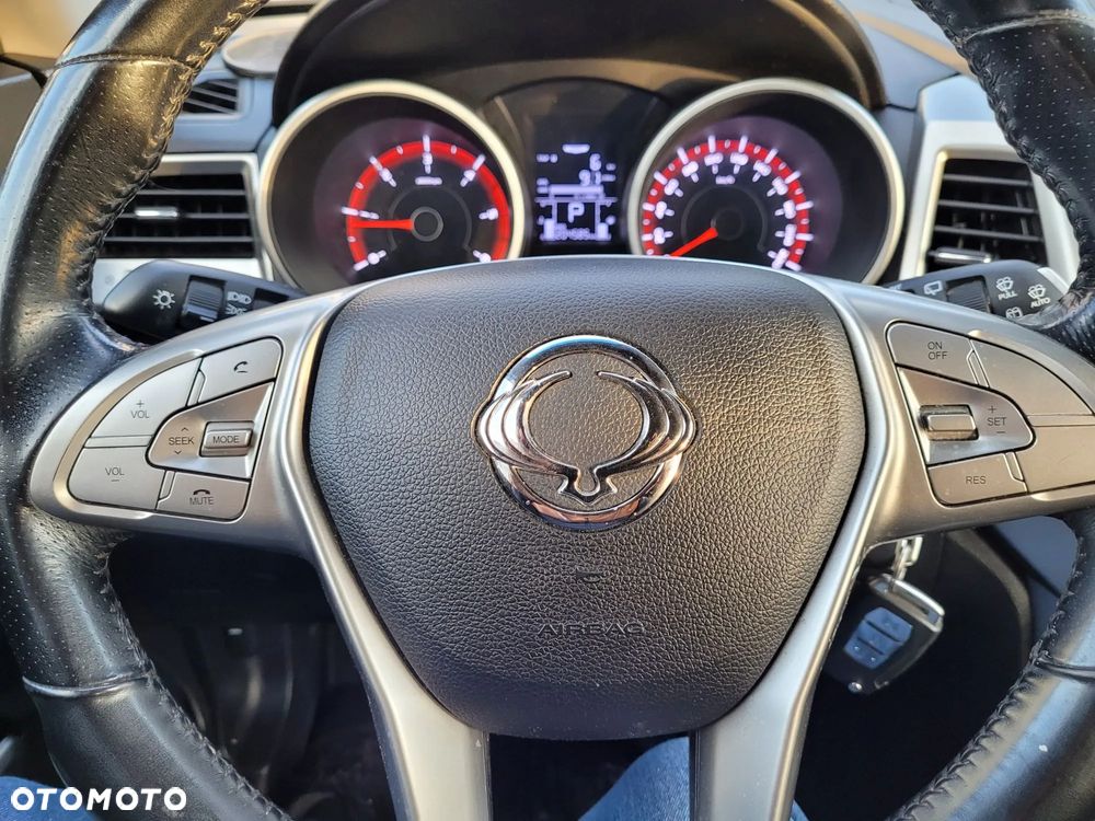 SsangYong/KGM Tivoli 1.6 D Onyx - 21