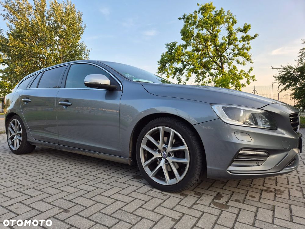 Volvo V60 D4 Drive-E R-Design Momentum - 8