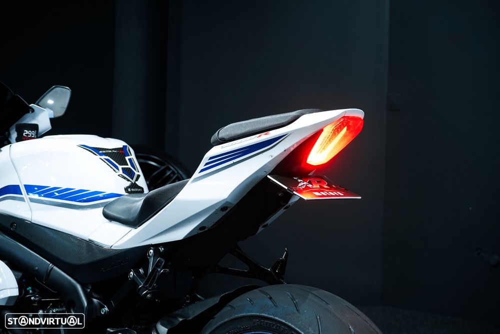 Suzuki GSX-R L8 R - 9