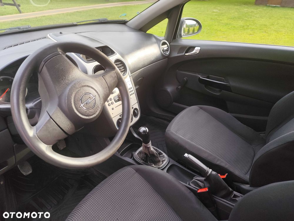 Opel Corsa - 4