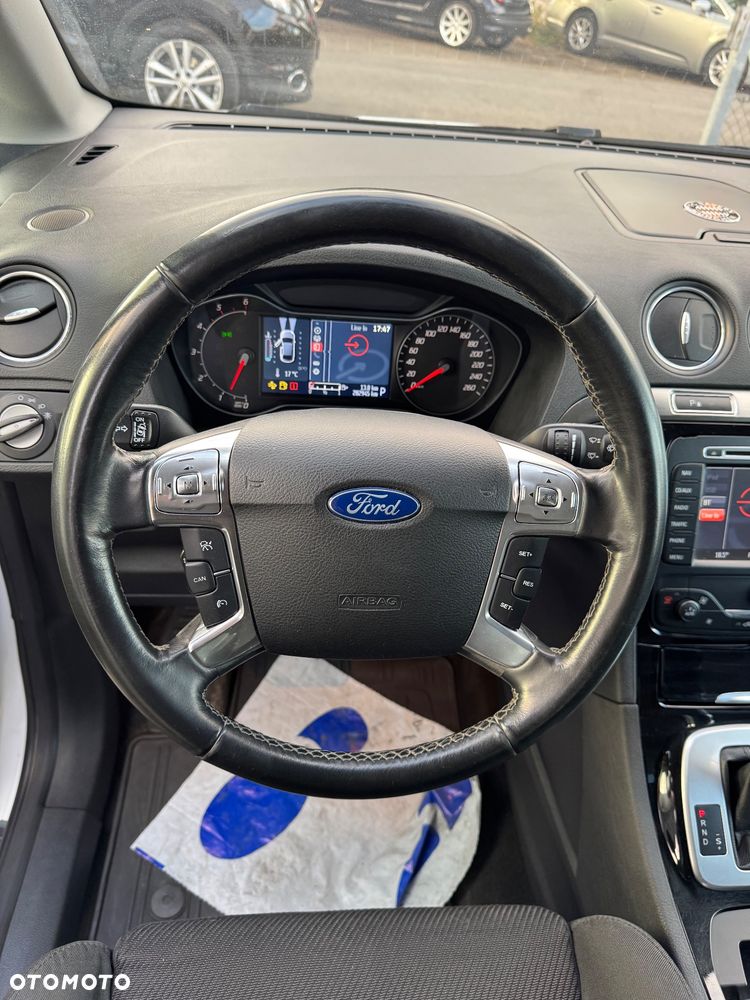 Ford Galaxy - 19